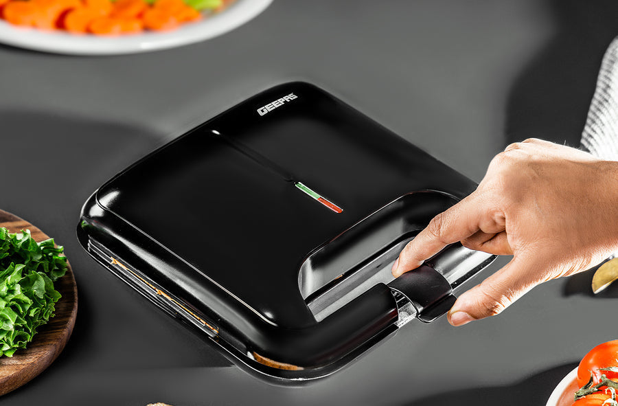 Toastie and Sandwich Grill Maker 750W GSM36533 (Parcel Rate)